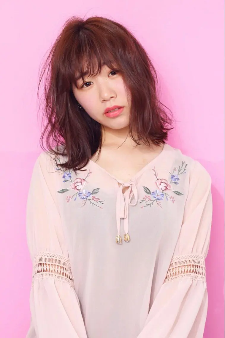 ミディアム 顔周りカット 中野 恵脩のヘアスタイル