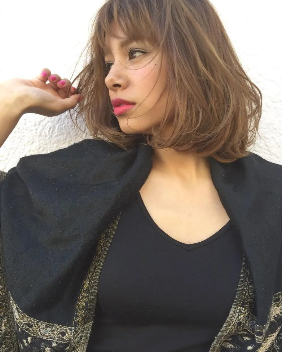 ミディアム カラー パーマ ヘアアレンジ メンズ キッズ ネイル マツエク・マツパ メンズハイライト アッシュ 透明感カラー ハイライトカラー ボブ 顔まわりレイヤー× 韓国ヘアオタベシンヤのヘアスタイル