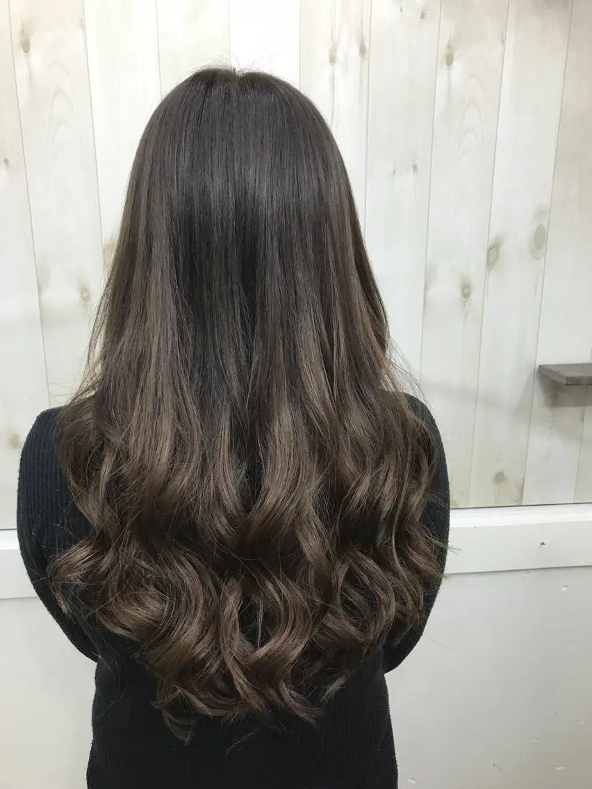 ロング カラー 🌱透明感カラー☘️ TOYO🌱のヘアスタイル