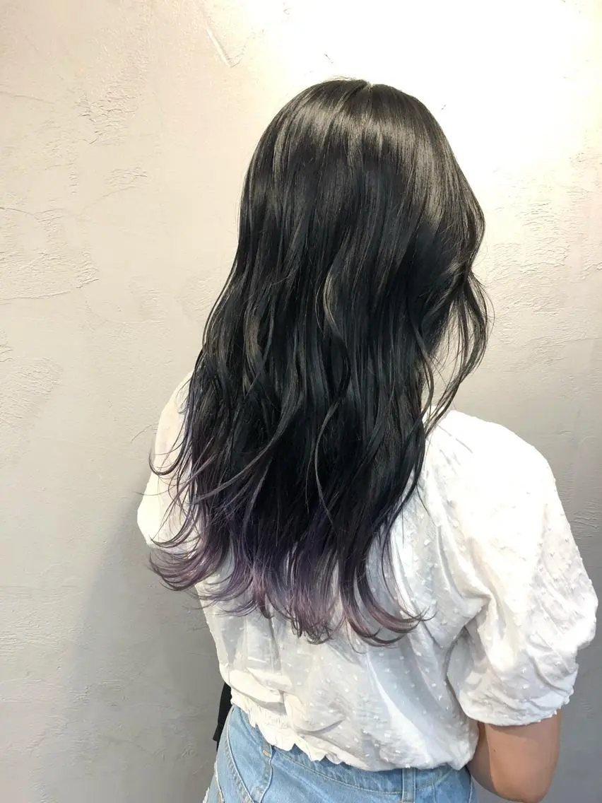 セミロング カラー ブリーチ グラデーションカラー ラベンダーカラー ベイリコルド　アトリ 店長　宮城一真のヘアスタイル