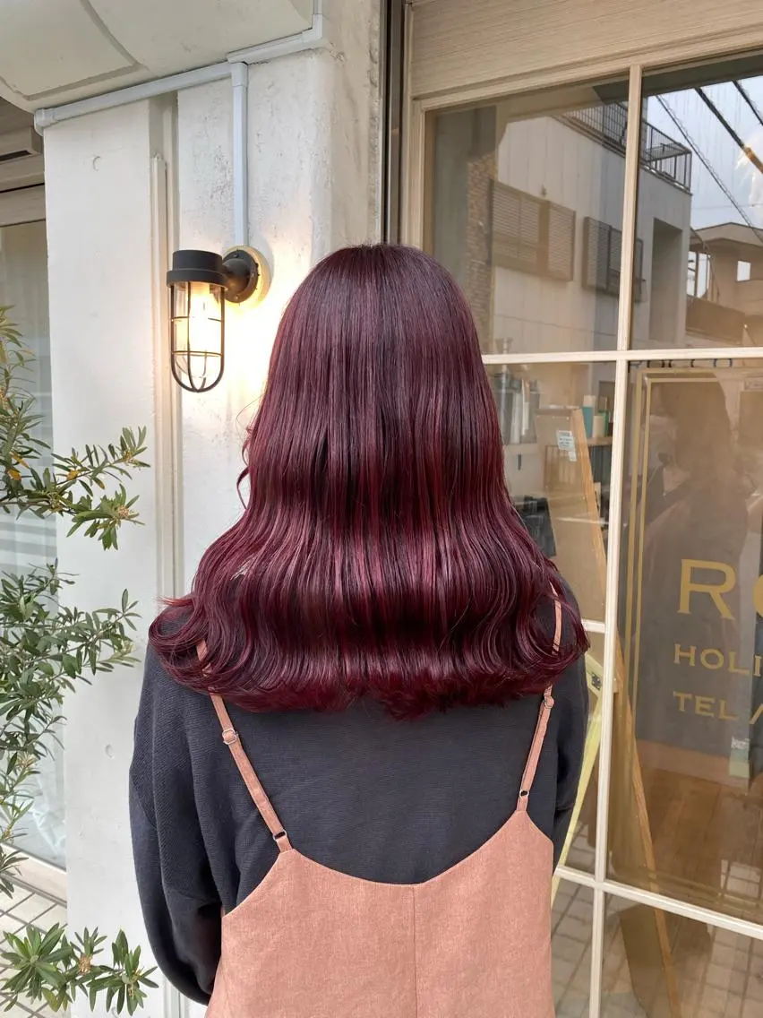 セミロング ROCCOeast りんな/ハイトーン♡のヘアスタイル
