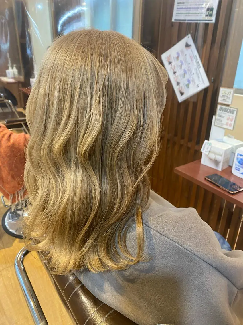 セミロング カラー 女性目線でつくる ボブ縮毛矯正のヘアスタイル