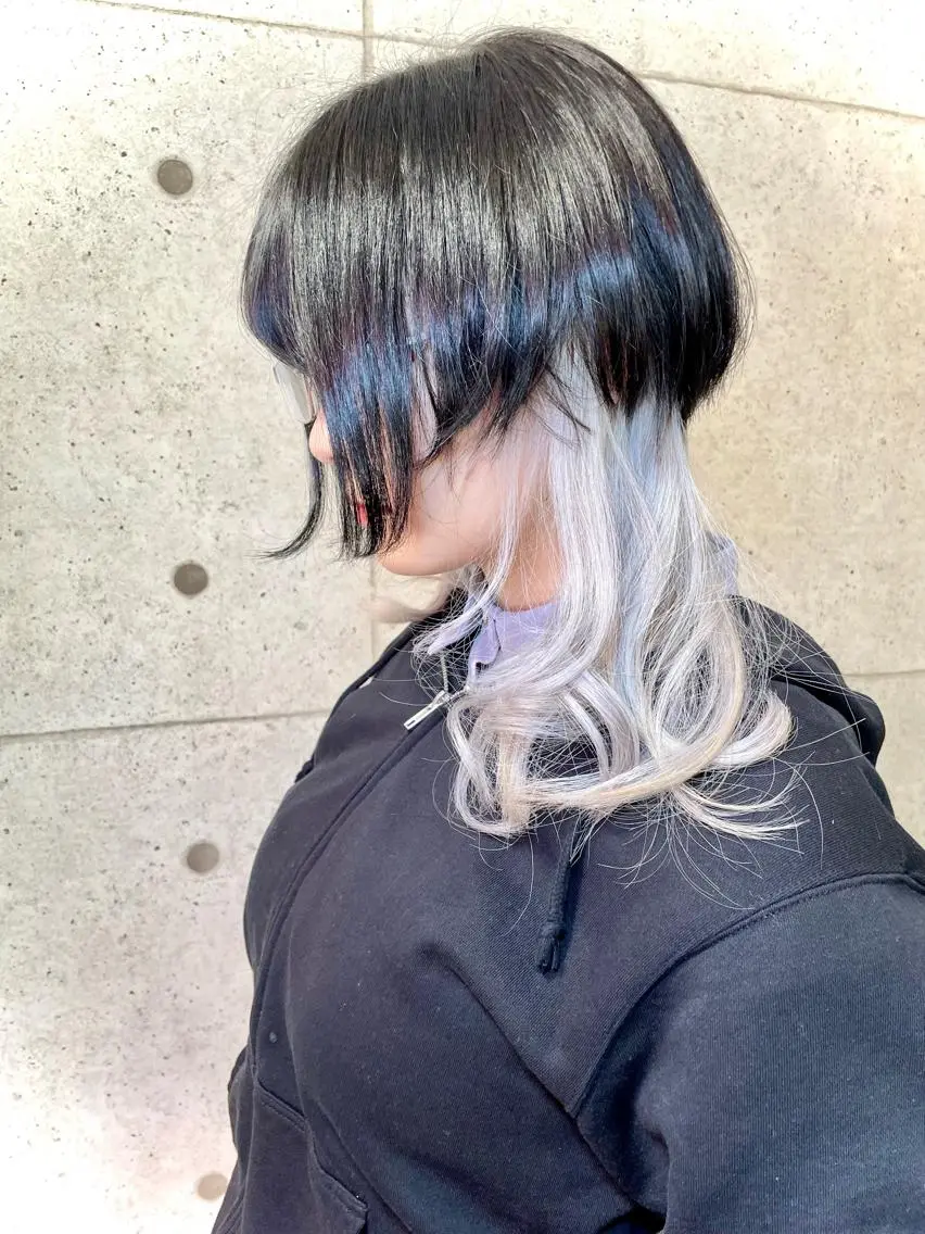 セミロング 1日1名様限定 予約可能のヘアスタイル