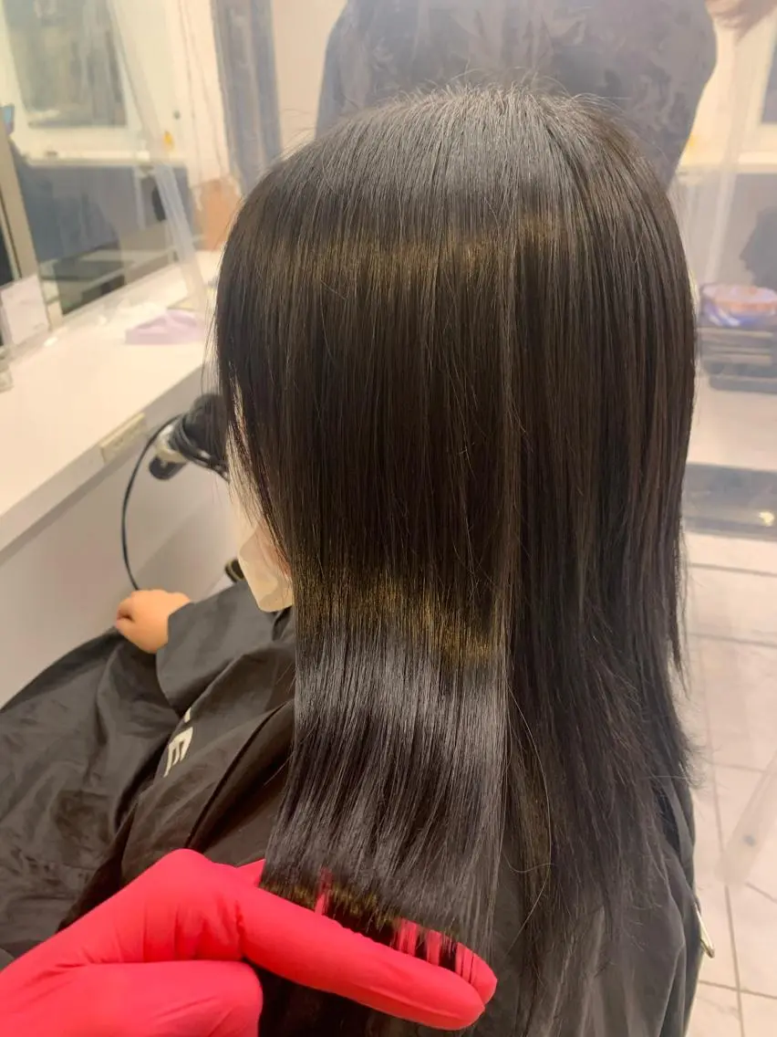 セミロング カット ヘアカラー 【美容室が苦手な方 専問美容室】MIHOのヘアスタイル