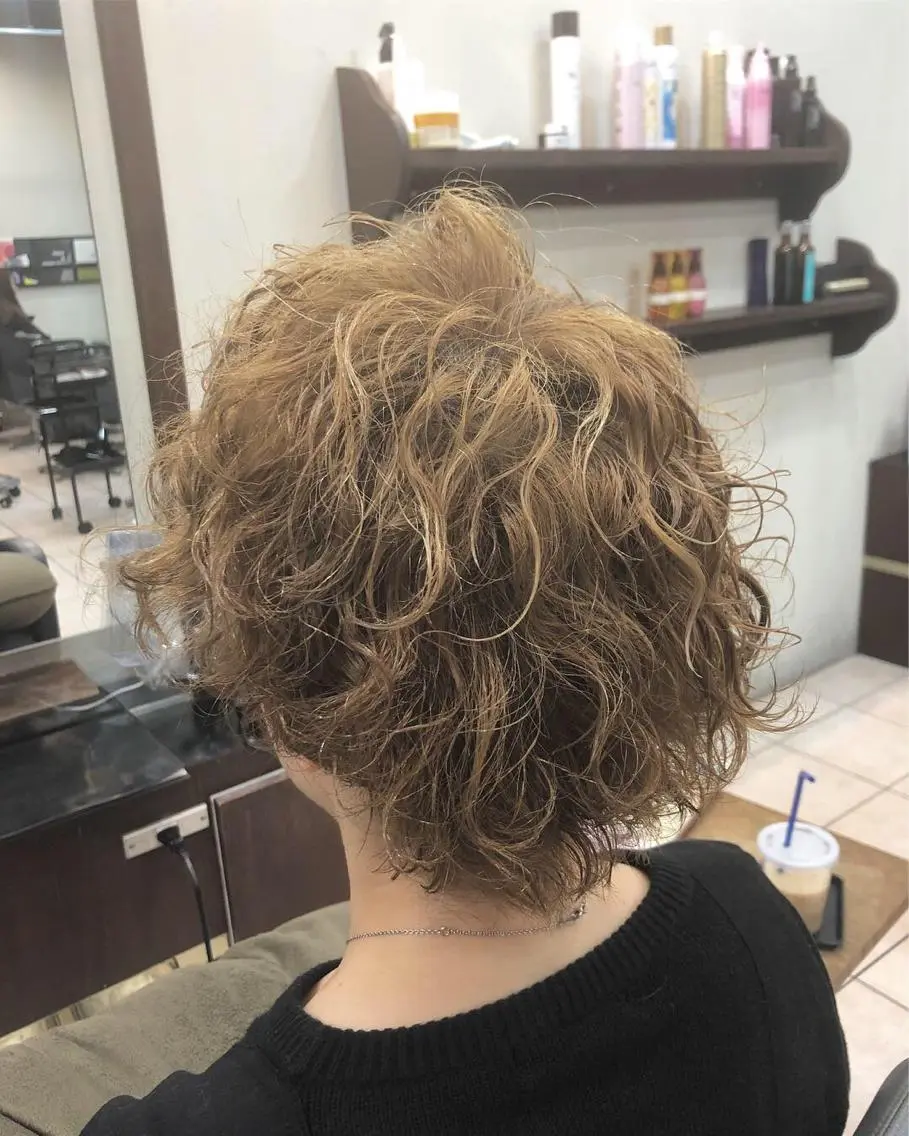 パーマ メンズ メンズブリーチ メンズパーマ カット パーマ トリートメント SHAFT Ieiriのヘアスタイル