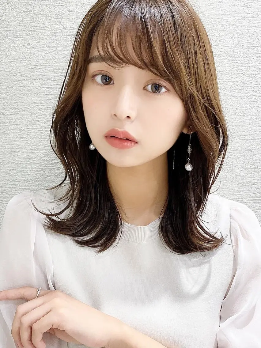 ミディアム カット ヘアカラー トリートメント 艶感透明感カラー 🫧たけ🫧のヘアスタイル