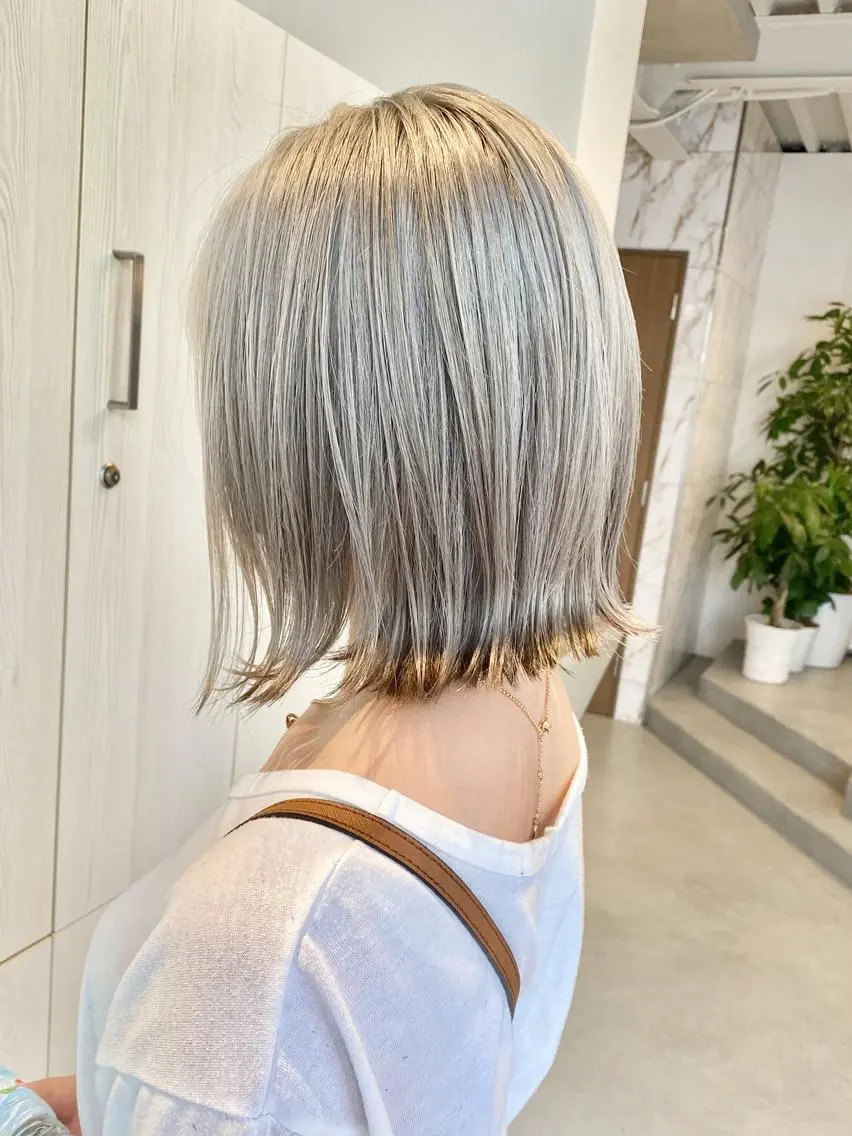 ショート カラー カット ヘアカラー トリートメント ハイトーン×似合わせ 🌱中川慎之介のヘアスタイル