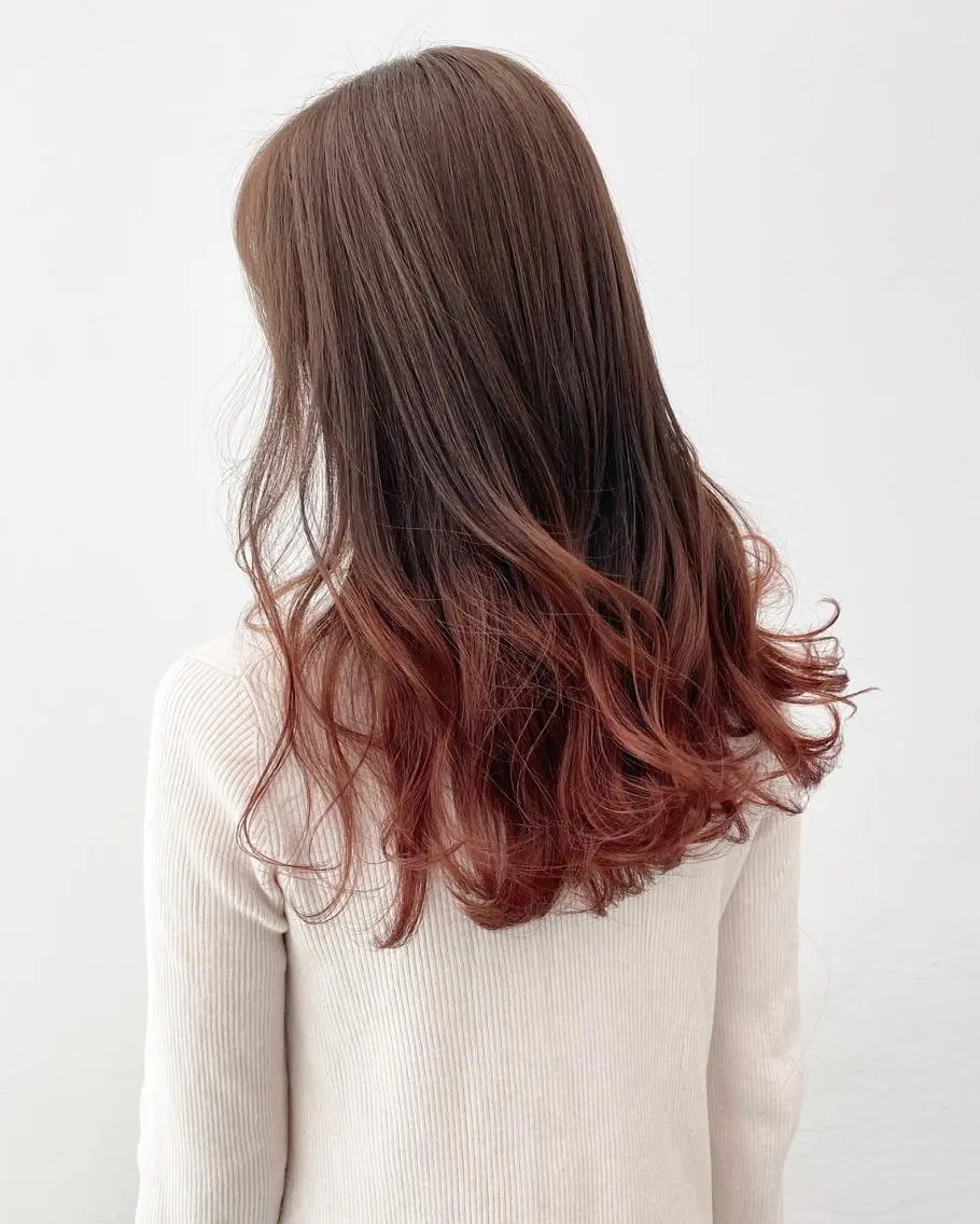 セミロング カラー ヘアアレンジ グラデーションカラー ピンクカラー 【公式】amble luxe池袋東口🩷のヘアスタイル