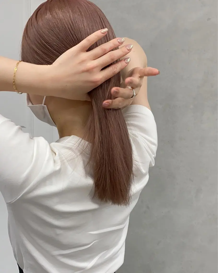 セミロング カラー ヘアアレンジ ベージュカラー ブリーチ ダブルカラー ミルクティーベージュ ピンクカラー ブリーチダブルカラー 元町三宮/三ノ宮のヘアスタイル