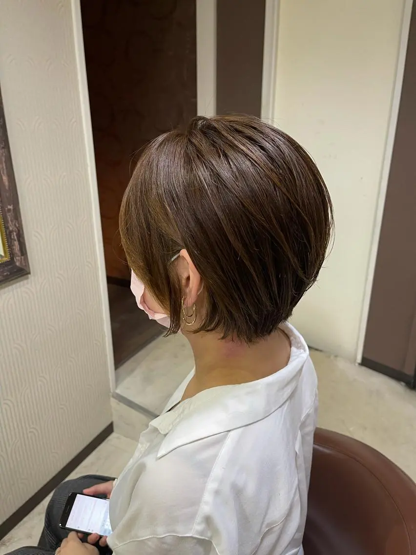 ショート ハイトーン belle ナホのヘアスタイル