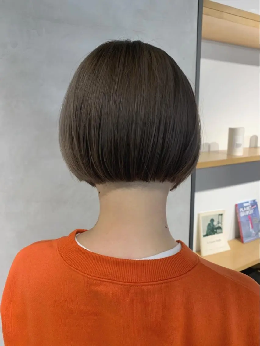 ショート アッシュ アッシュグレー ボブ 中野 篤史のヘアスタイル
