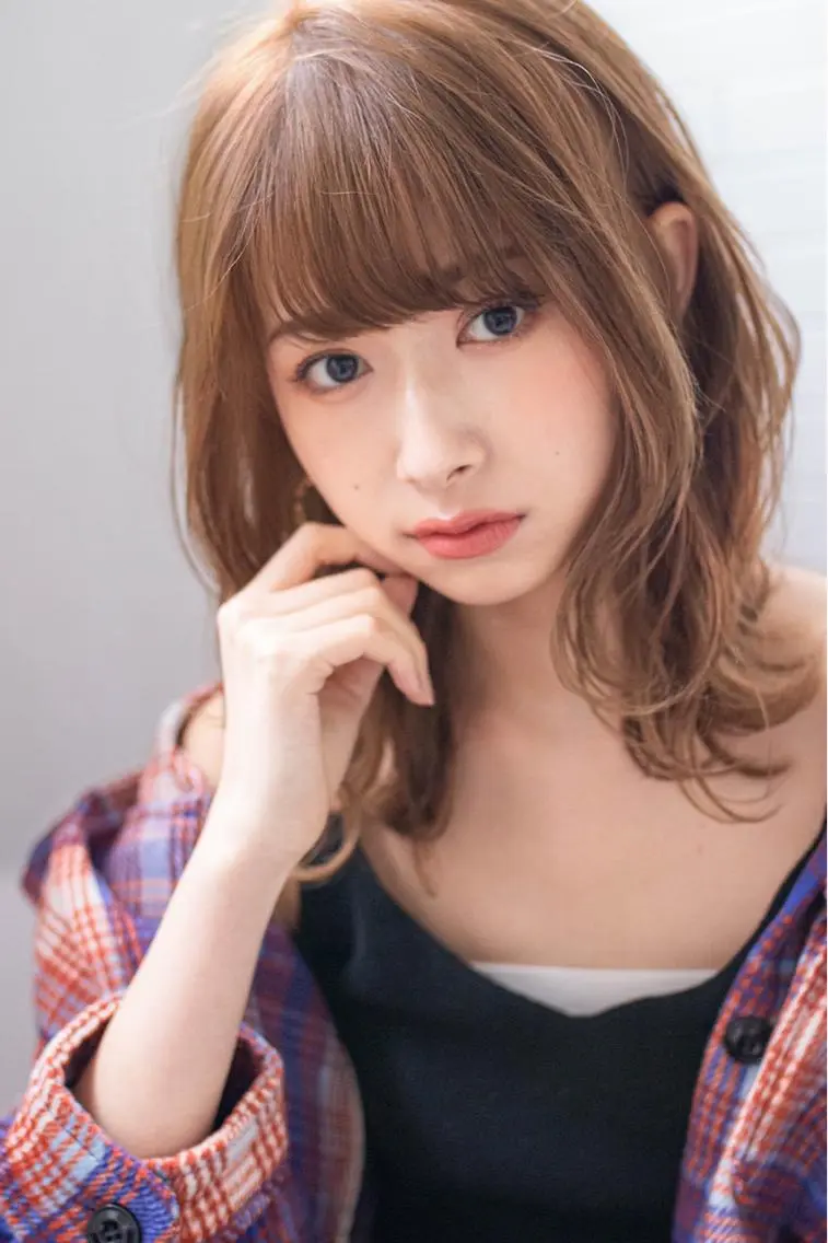 ミディアム カット ヘアカラー 🏝️🐉沖縄移住 美容師竜生🏝️のヘアスタイル