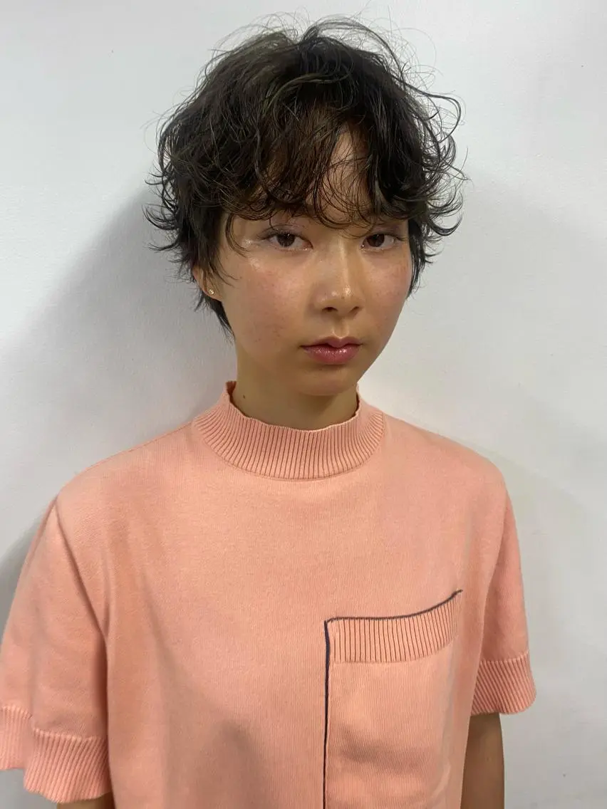 ショート カラー パーマ ショートヘア ニュアンスパーマ 大石 沙季のヘアスタイル