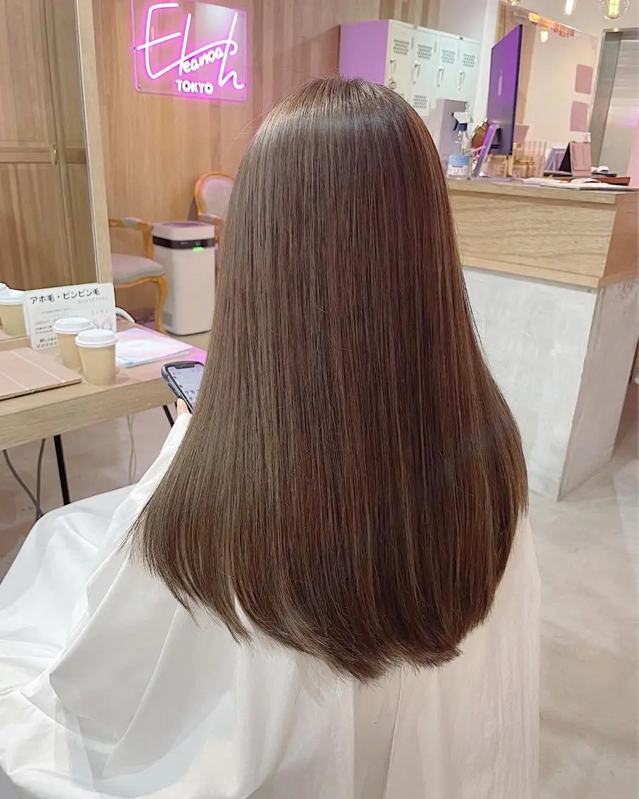 ロング カラー カット ヘアカラー トリートメント ハイトーンレイヤー 顔まわりSOTAのヘアスタイル