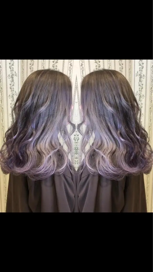 セミロング LOOP hairのヘアスタイル