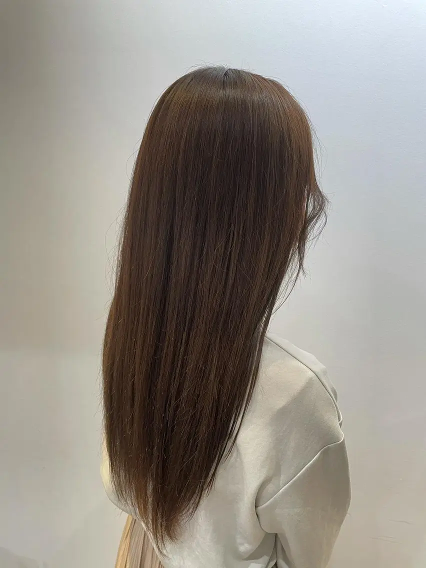 ロング カラー ベージュカラー ミルクティーベージュ 赤み無し柔らかカラー 【梅田】madokaのヘアスタイル