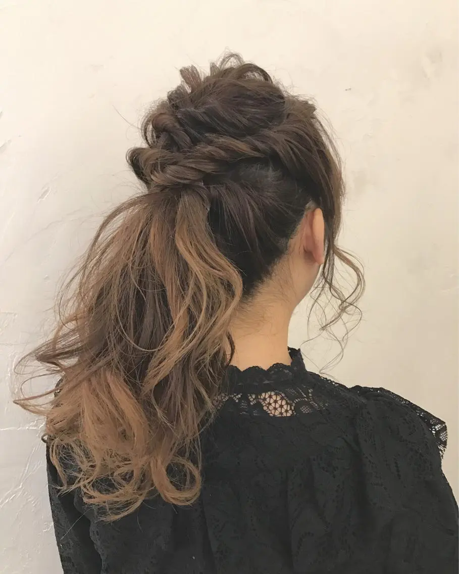 セミロング カラー ヘアアレンジ ポニーテール 前田 裕介のヘアスタイル