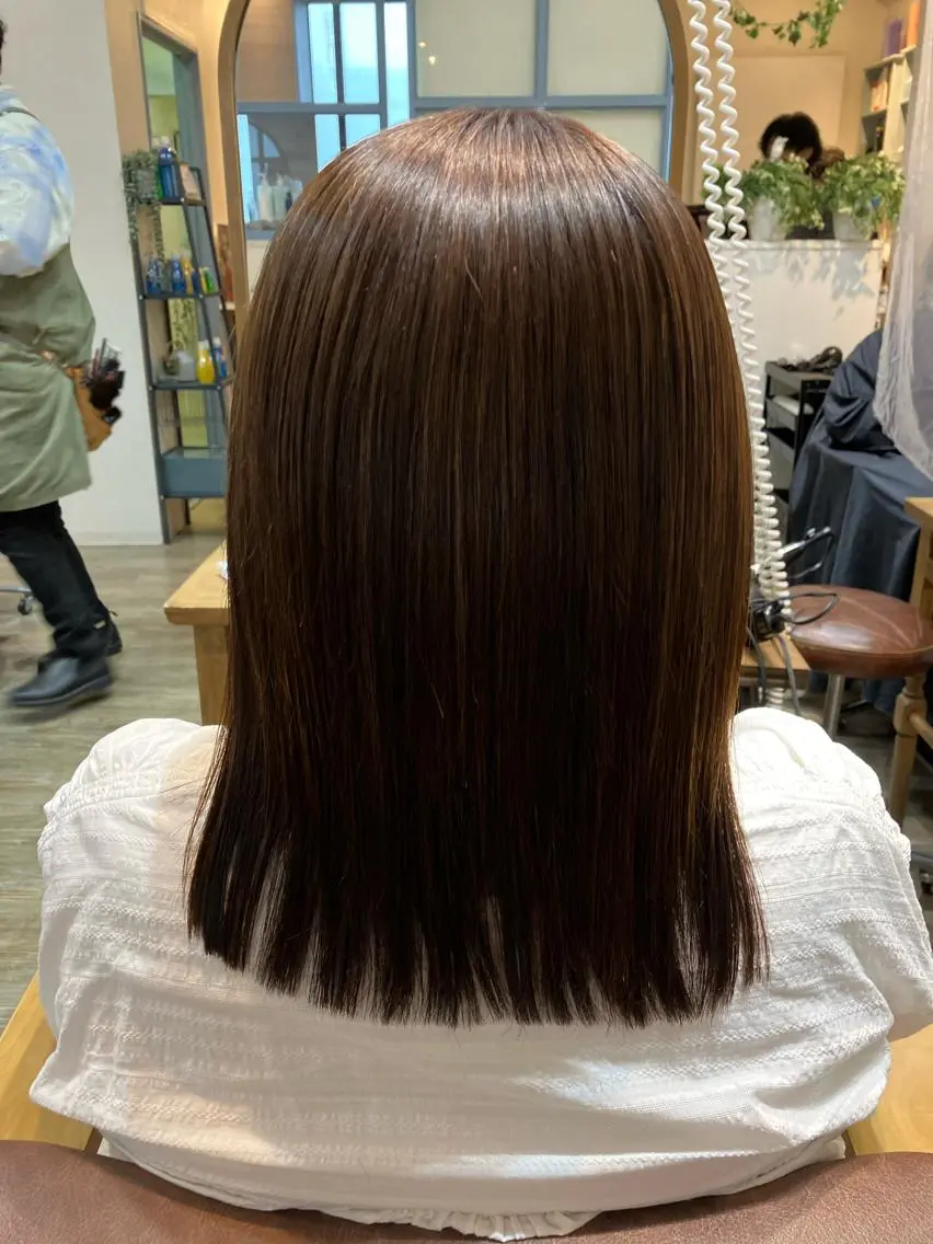 セミロング 酸性ストレート 横浜関内髪質改善 re:Magoのヘアスタイル