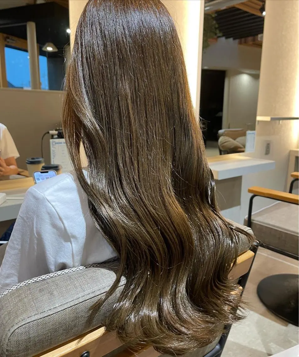 ロング 市村 香多のヘアスタイル