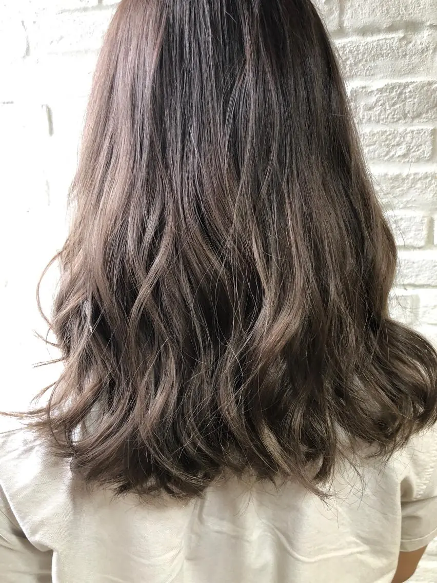 ロング カラー ヘアアレンジ ヘアカラー トリートメント 小松 郁斗のヘアスタイル