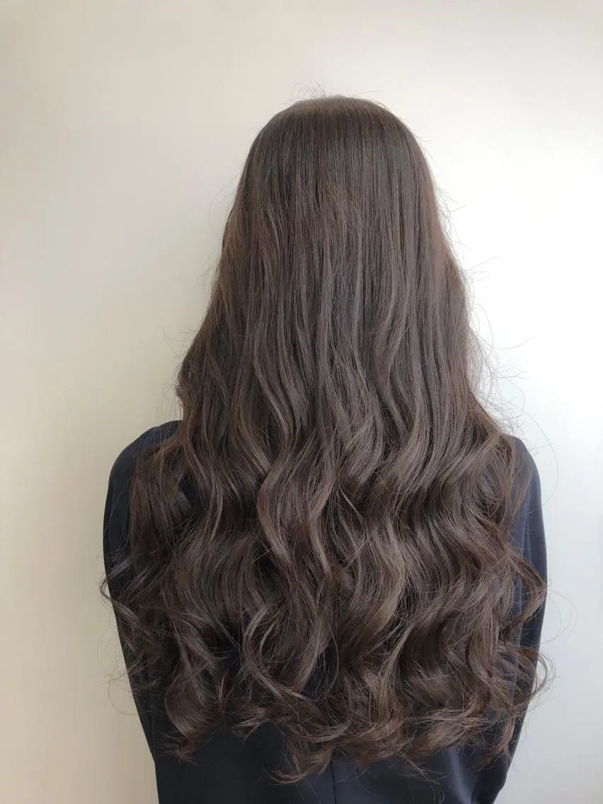 ロング カラー 【透明感、艶髪】西村 有司のヘアスタイル
