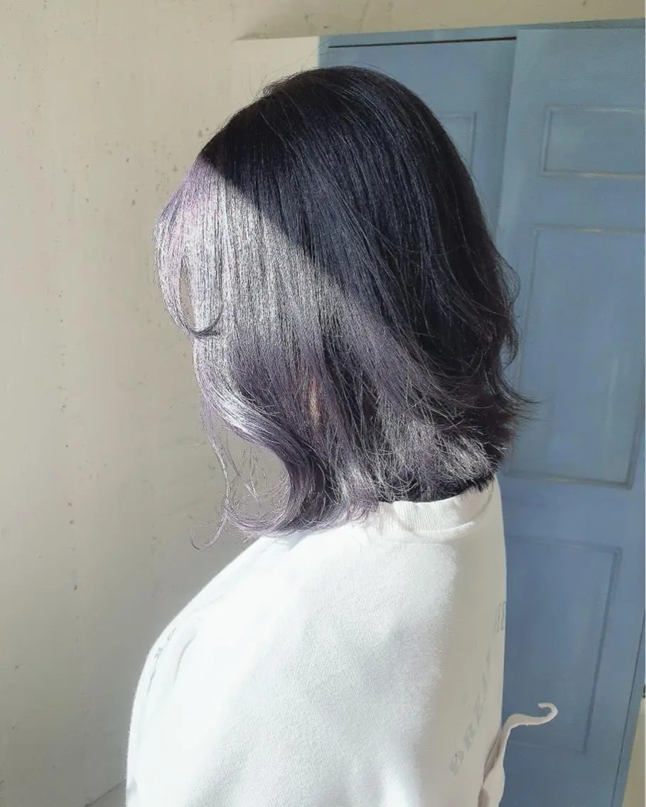 ミディアム カラー 透明感ハイトーン🦄 キラ🌈のヘアスタイル