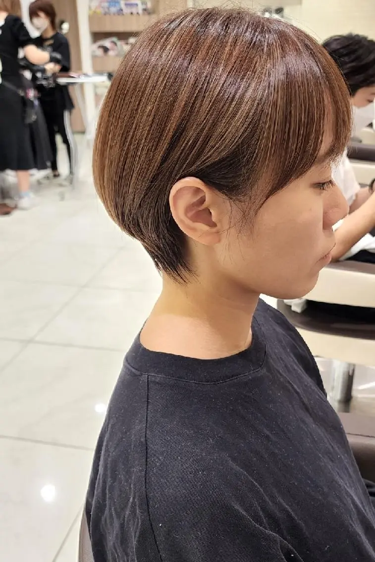 ショート カラー アッシュ ベージュカラー ブリーチ ハイライトカラー イルミナカラー カラー特化🔥中村 和貴＜Ash津田沼＞のヘアスタイル