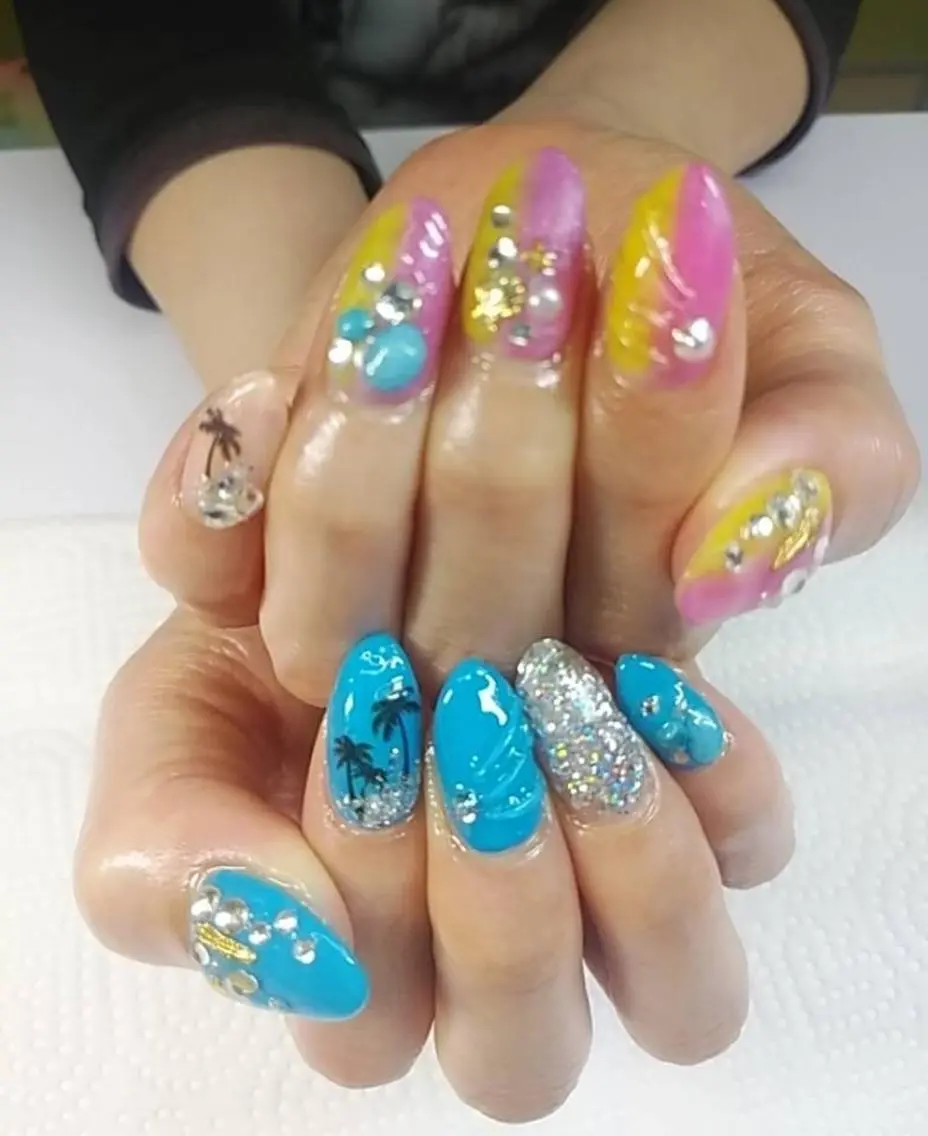 ネイル ブルー 持ち込み ピンク 夏ネイル プライベートサロン Rosy Lilyのネイルデザイン