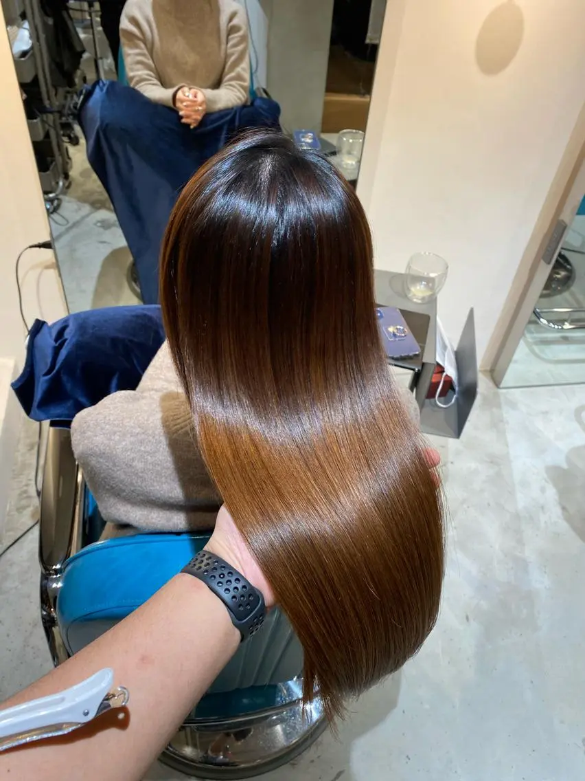 ロング 必ず笑顔で帰っていた だきます!安田祐貴のヘアスタイル