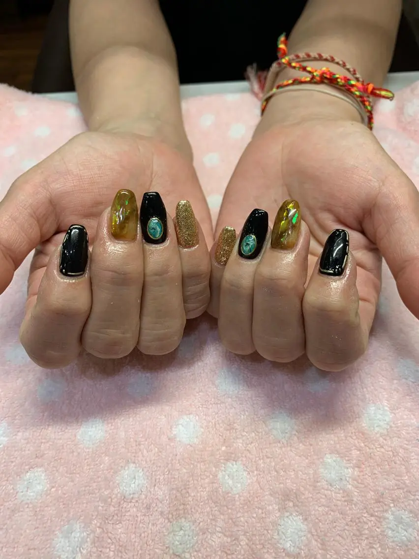 ネイル アートネイル べっ甲ネイル Nail Salon Momoのネイルデザイン