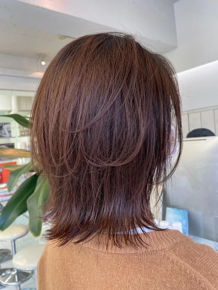 ミディアム カラー レイヤーカット HEADS ex市川 ママ美容師ARISAのヘアスタイル