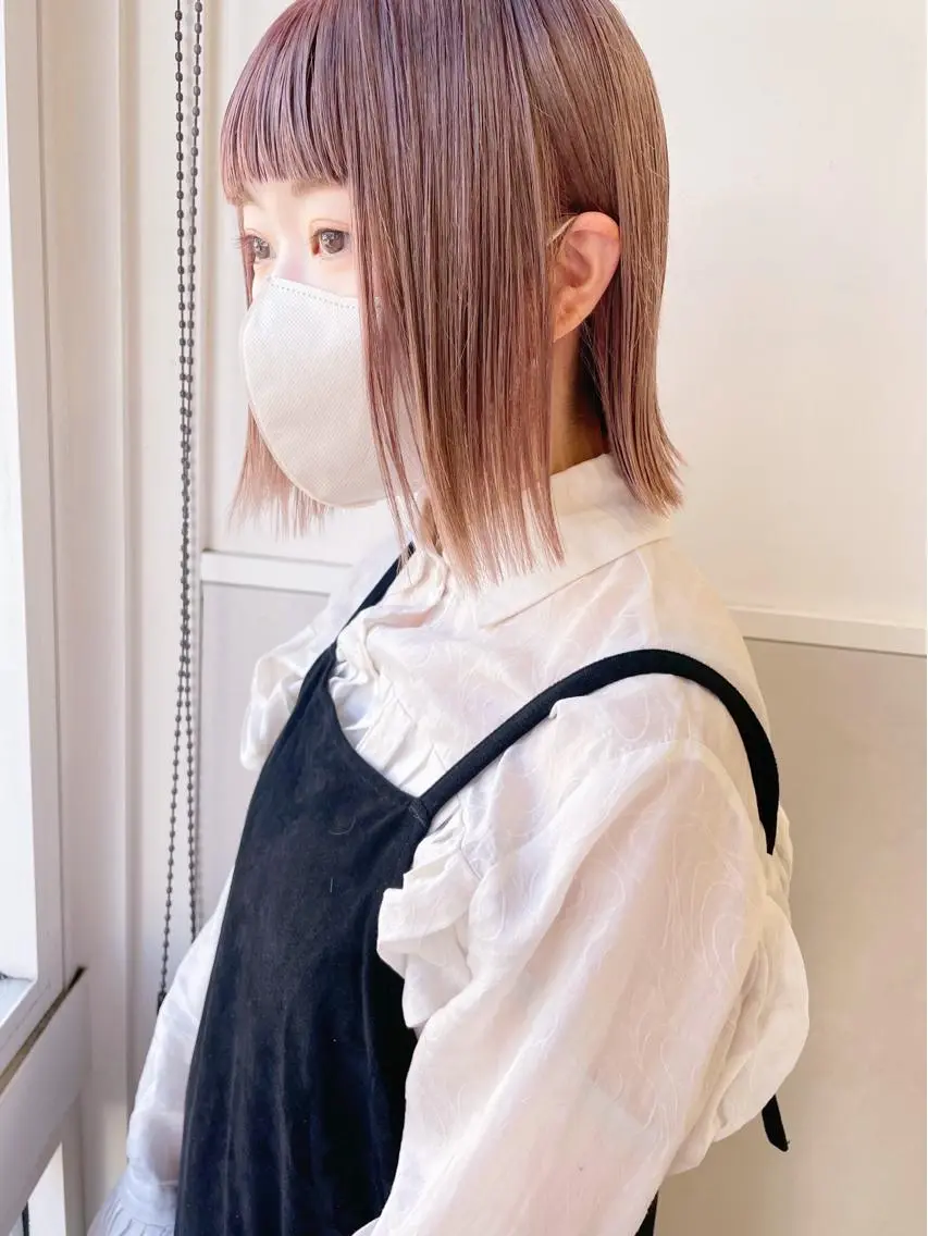 ショート カラー ベージュカラー ブリーチ ラベンダーカラー ラベンダーベージュ カット ヘアカラー 齋藤 咲のヘアスタイル