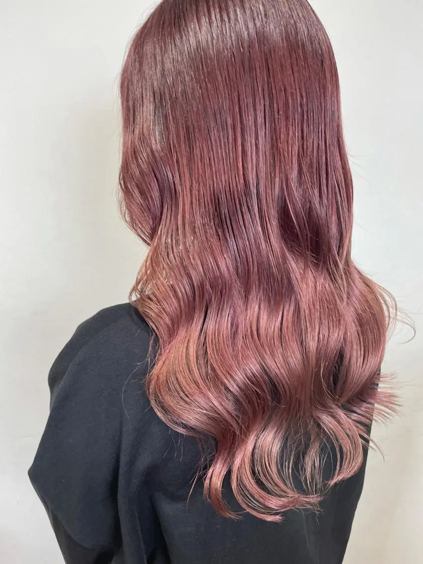 ロング 柔らかな縮毛矯正 透明感カラー💫のヘアスタイル