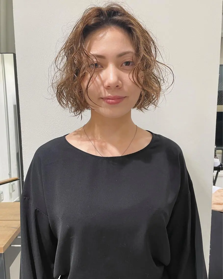 ショート パーマ ボブ くせ毛 ニュアンスパーマ カット パーマ トリートメント 村上雅人 ナチュラルモードのヘアスタイル