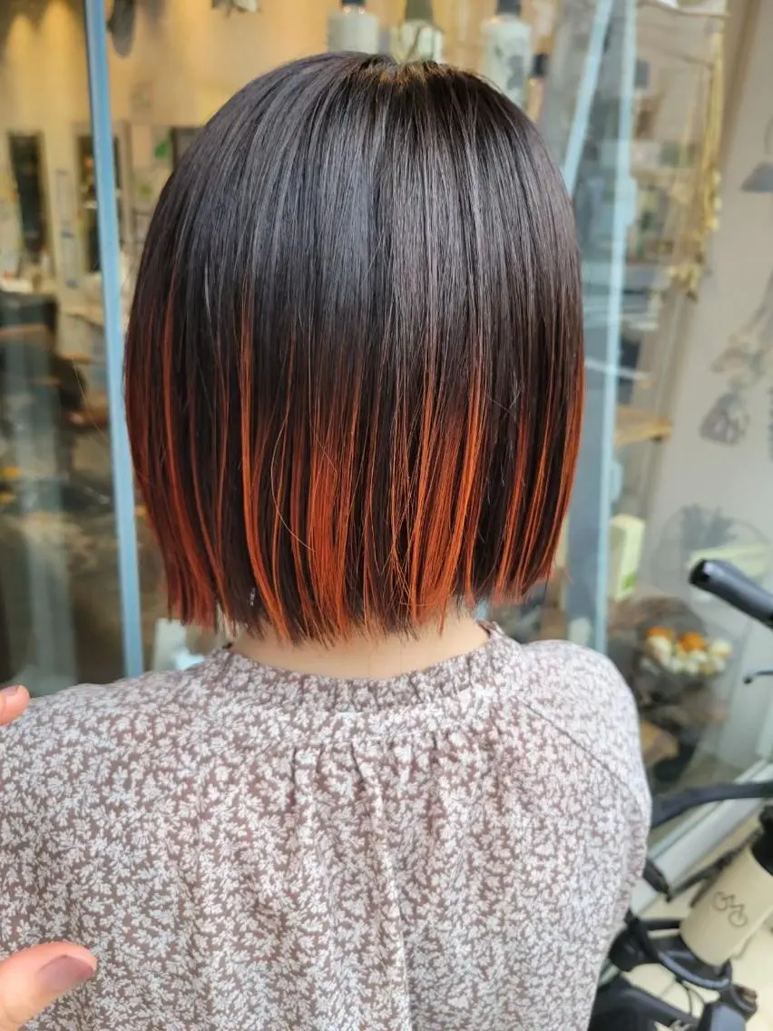 ショート カラー 切りっぱなしボブ ブリーチ オレンジ ボブ カナザワ アリッサのヘアスタイル