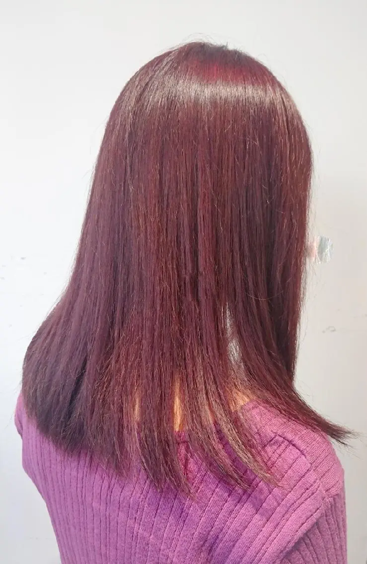 ミディアム カラー ピンクカラー レッドカラー カット トリートメント スタイリスト 川添 のヘアスタイル