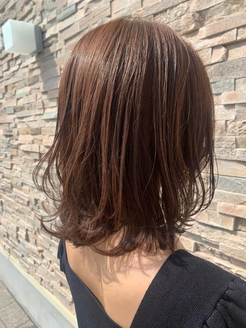 ミディアム カット 林 友美のヘアスタイル