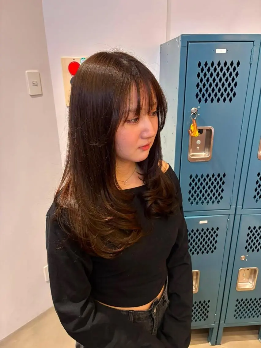 ロング カット ヘアカラー トリートメント 荒木 千奈のヘアスタイル