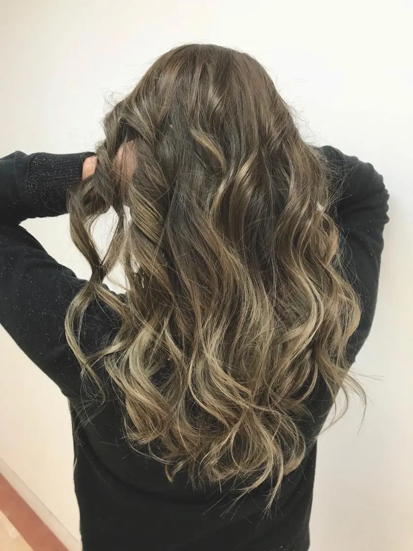ロング 外国人風カラー VERDA KENのヘアスタイル