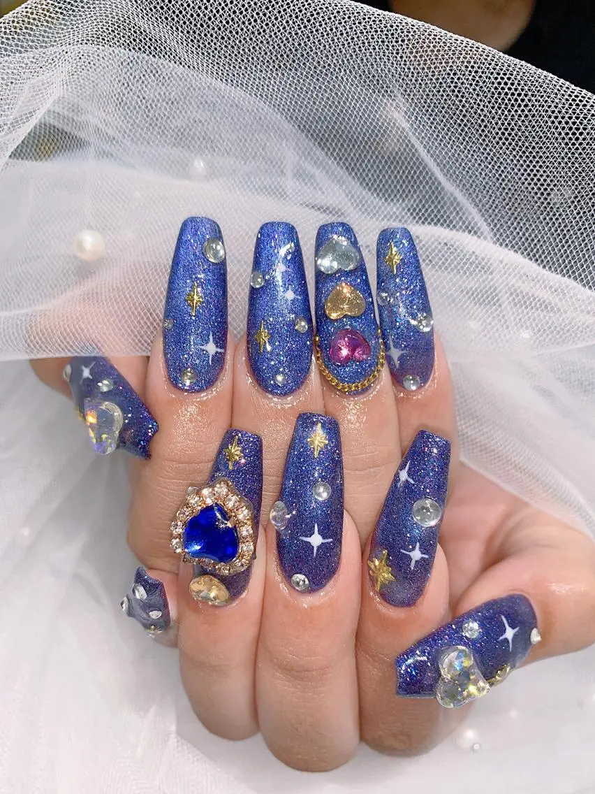 ネイル ハンドネイル Queens momoのネイルデザイン