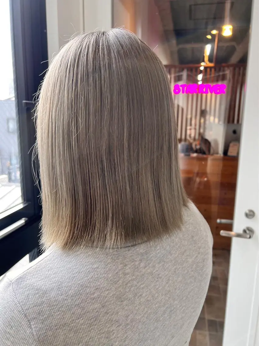 ショート カラー ヘアカラー&縮毛矯正 STAR☆RIVERのヘアスタイル