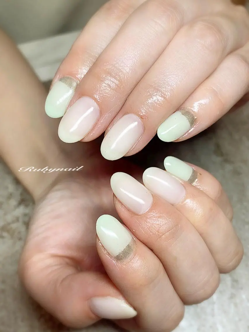 ネイル ミラーネイル 春ネイル ホワイト プライベートサロン Rubynailのネイルデザイン