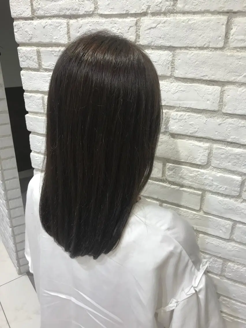 カラー 透明感カラー イルミナカラー 米良 志織のヘアスタイル