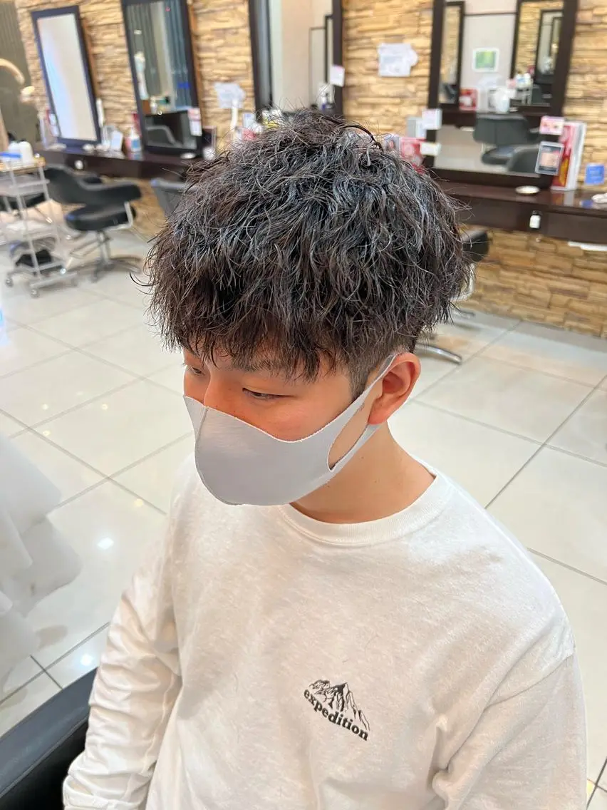 パーマ メンズ カット パーマ 福岡縮毛矯正✨️ ストレート 向井和輝のヘアスタイル