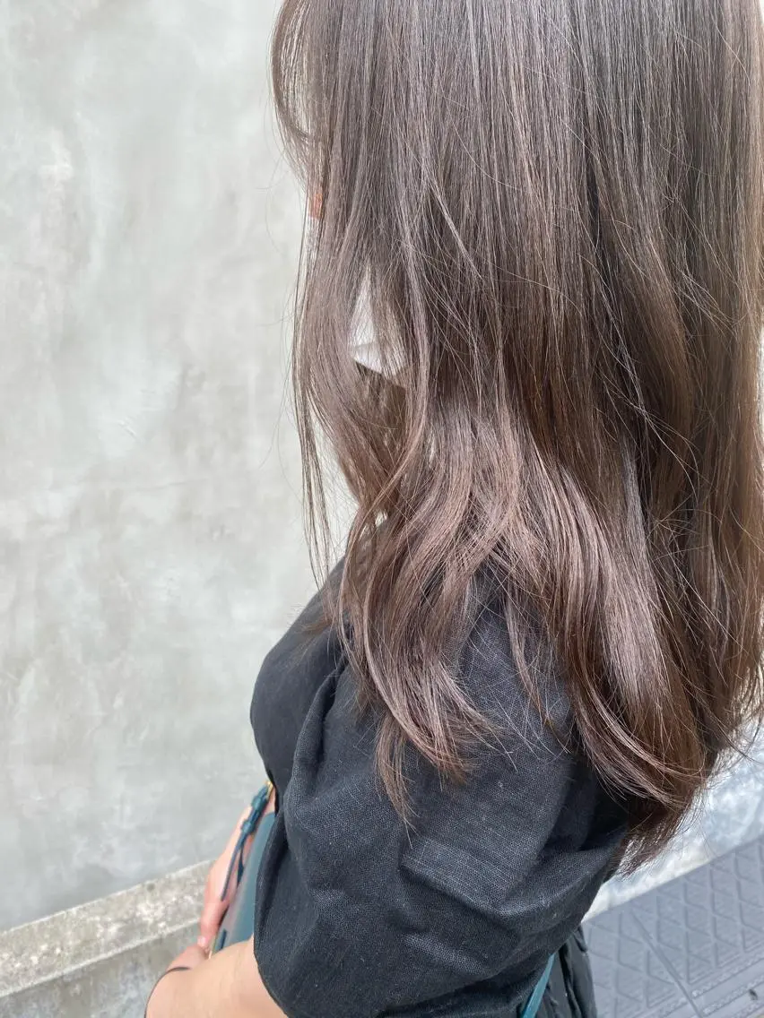 セミロング カラー パーマ ヘアアレンジ メンズ キッズ ネイル マツエク・マツパ グレージュ インナーカラー/ KANAのヘアスタイル