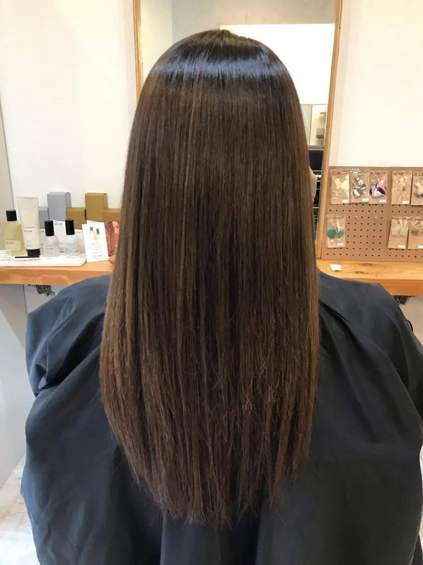 セミロング ヘアカラー トリートメント エイト ウメダのヘアスタイル