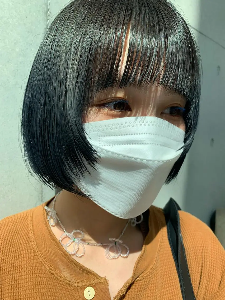 ショート カット ブリーチなしWカラー /地毛風/小林凪沙のヘアスタイル