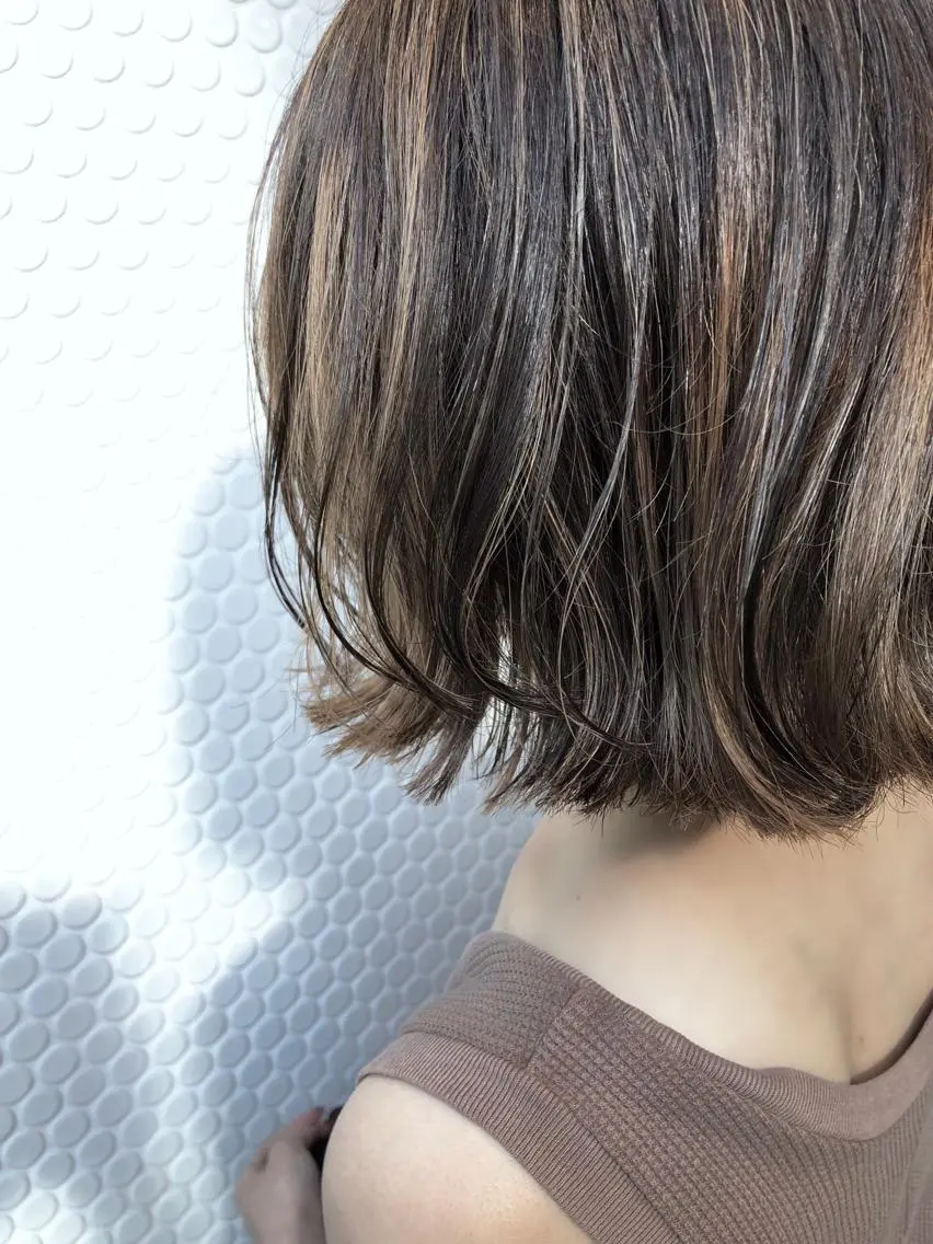 ショート カラー ヘアアレンジ バレイヤージュ グラデーションカラー レイヤーカット ヘアカラー トリートメント 小松 郁斗のヘアスタイル