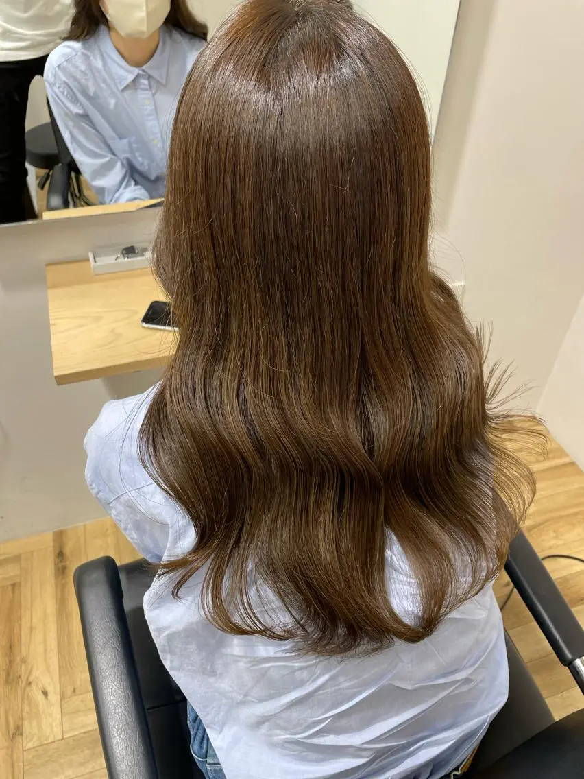 ロング カラー ブリーチ ケアブリーチ ダブルカラー ハイライトカラー イルミナカラー オリーブカラー 特化　　kaiのヘアスタイル