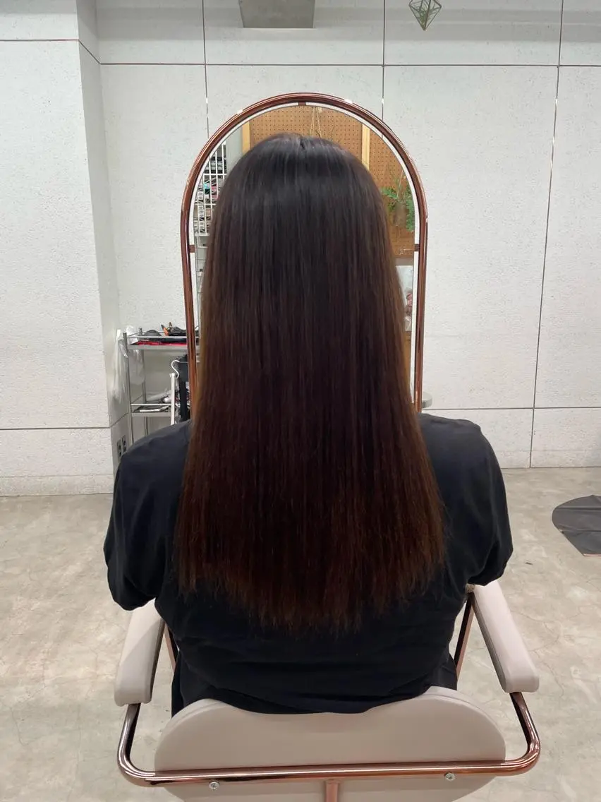 ロング 縮毛矯正 縮毛矯正 鶴井 美空のヘアスタイル